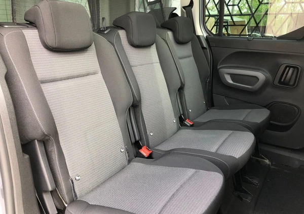 Toyota Proace City Verso cena 134900 przebieg: 16316, rok produkcji 2022 z Opoczno małe 596